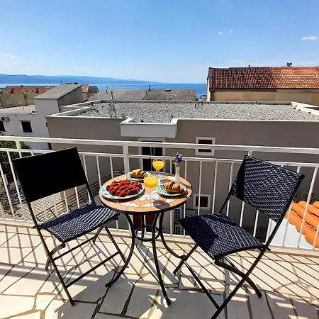 Apartmani Omrcen Baska Voda Exterior photo