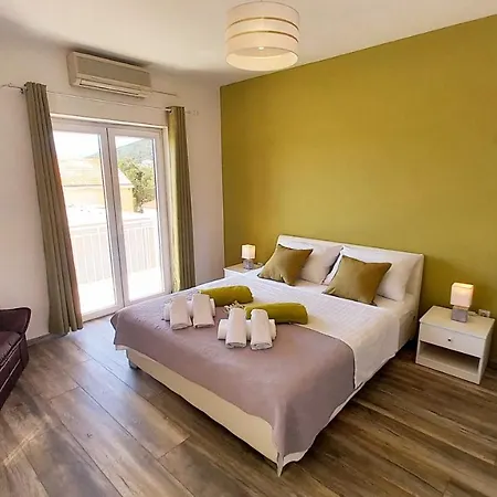 Apartmani Omrcen Baska Voda Exterior photo