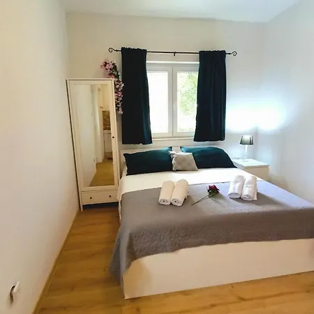 Apartmani Omrcen Baska Voda Room photo