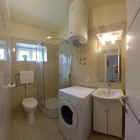 Apartmani Omrcen Baska Voda Room photo