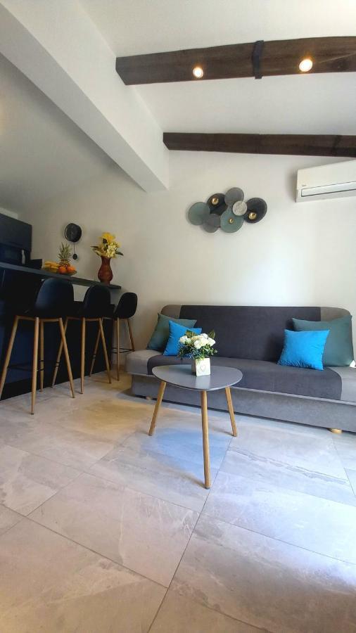 Apartment Omrcen *
